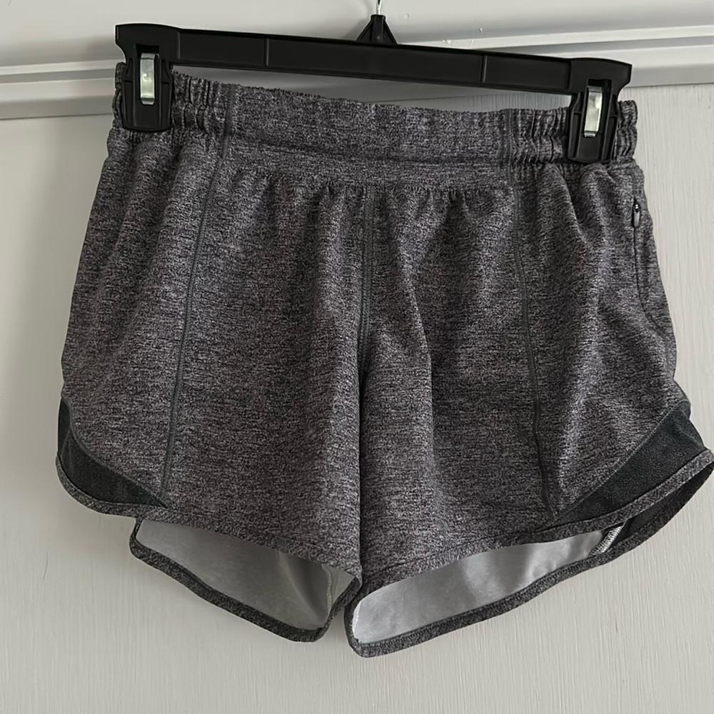 COPY - Lululemon Hotty Hot 4in Shorts